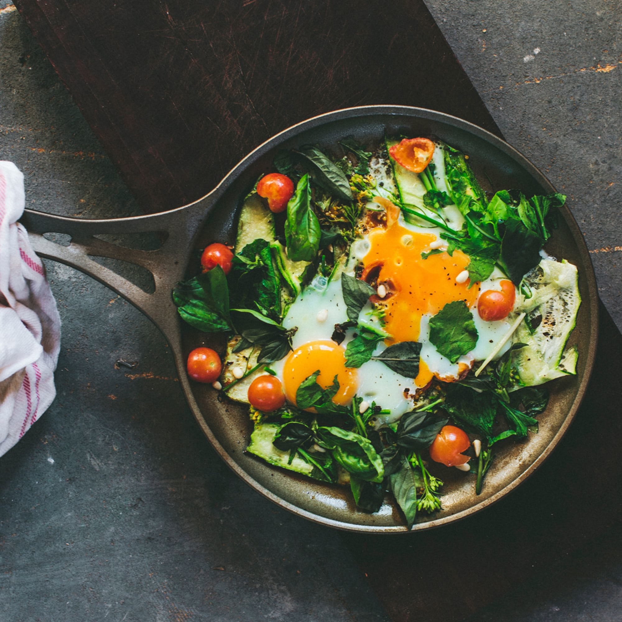 SOLIDTEKNICS AUSION Crepe Pan with Quenched Finish 24cm Kitchen